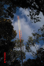 MONTAGEM E PINTURA DE TORRE ESTAIADA
